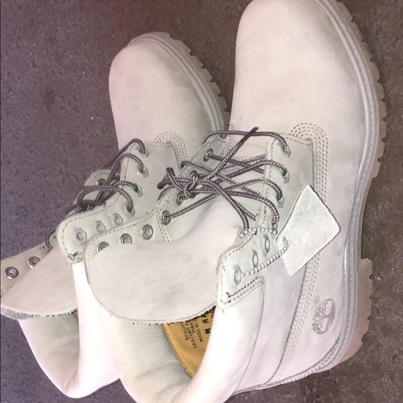 Grey waterproof timberland boots - Picture 4 of 5